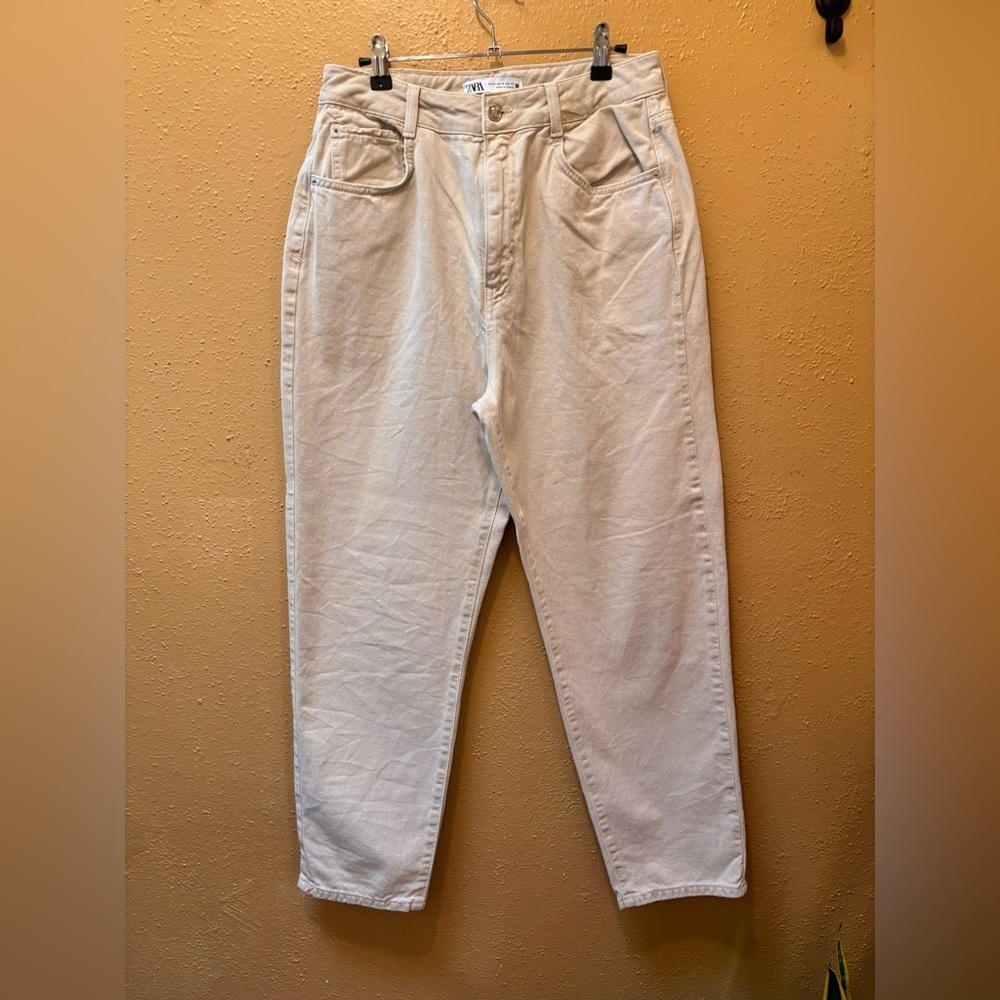 Zara High Waisted Mom Jeans Beige Tan Tapered Leg Denim Pants USA 10